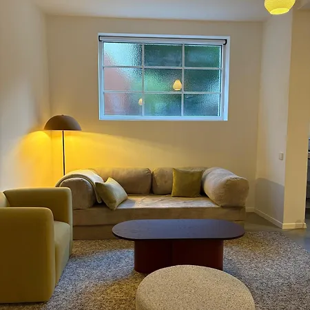 Design Serviced Modern And Stylish Daire Stuttgart