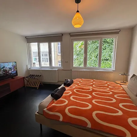 Design Serviced Modern And Stylish Daire Stuttgart
