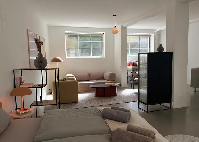 Design Serviced Modern And Stylish *